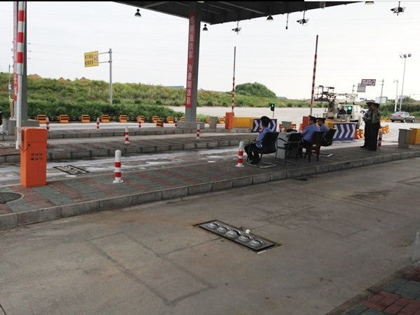 Undercarriage Vehicle Surveillance System (UVSS) Vehicle Scanning System